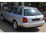 Audi A4 bei Gebrauchtwagen.expert - Abbildung (6 / 15)