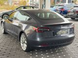 Tesla Model 3 bei Gebrauchtwagen.expert - Abbildung (12 / 15)