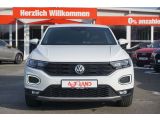VW T-Roc bei Gebrauchtwagen.expert - Abbildung (8 / 15)